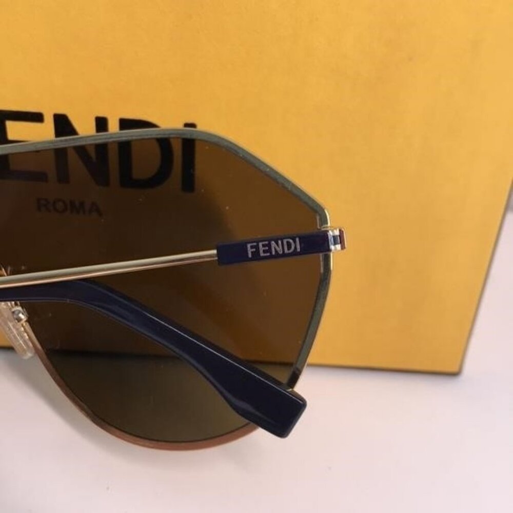 NEW Fendi FE40080U 30E Aviator Sunglasses – Gold / Brown 65mm – 100% Authentic - Picture 3 of 11